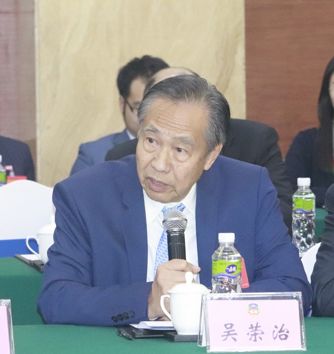 吴荣治.jpg